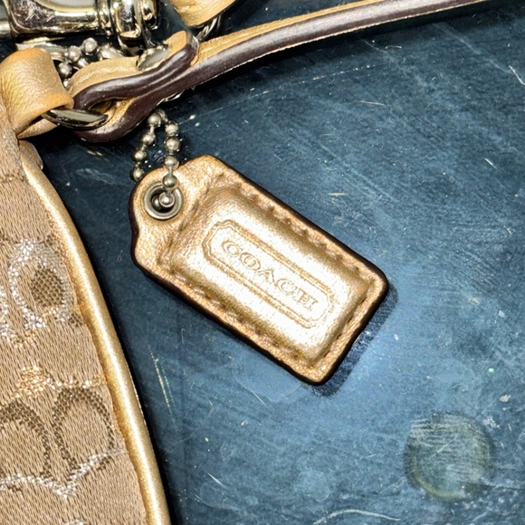Coach Gold Glitter Small Wristlet Signature C Lurex Wallet w/charm - Picture 2 of 6